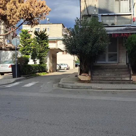 Sunny House Apartmán Tirana