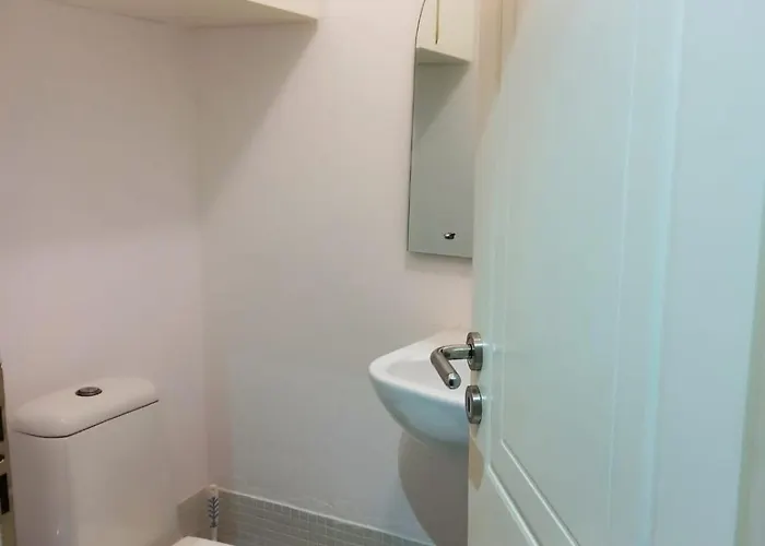 Sunny House * 地拉那